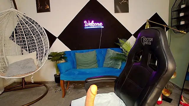 Katewalker_ webcam