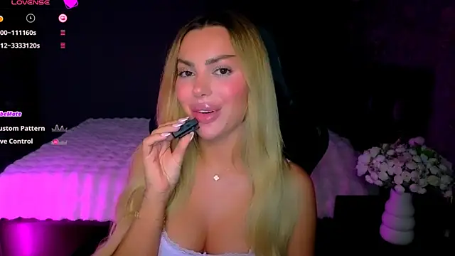 Ayla__Demir webcam