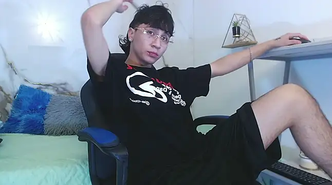 XanderGrey8 webcam