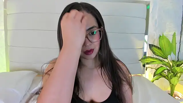Ali_Hamilton webcam