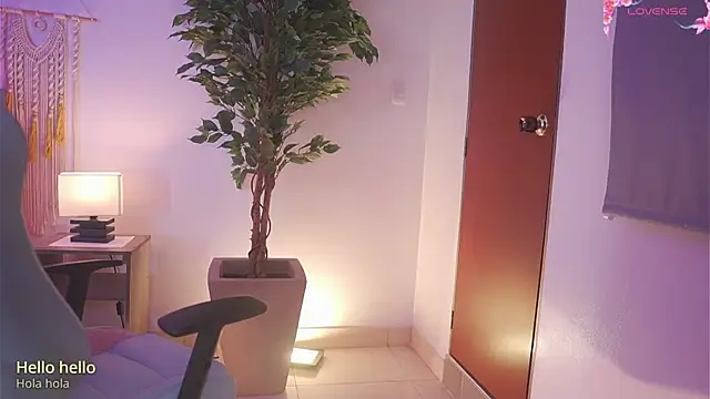 Eyleen_24 webcam