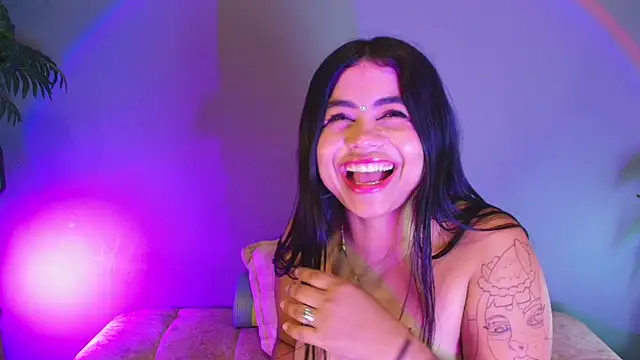 jade_brunnette webcam