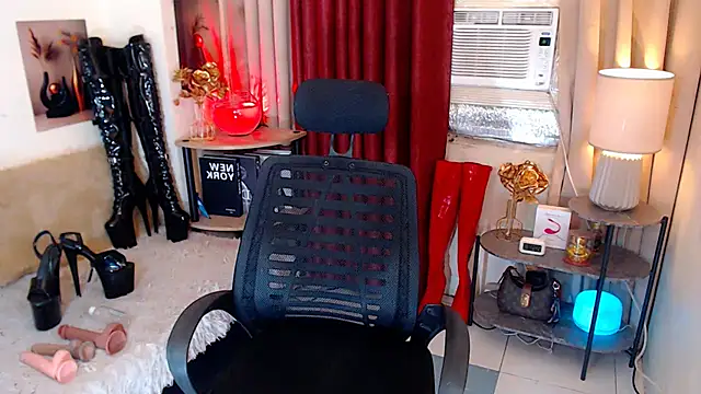 HorseCockIvy webcam