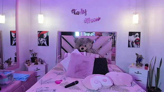 Karly_moon webcam