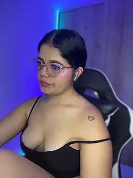 2Angela_ webcam