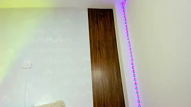 KiraXxx_hh webcam