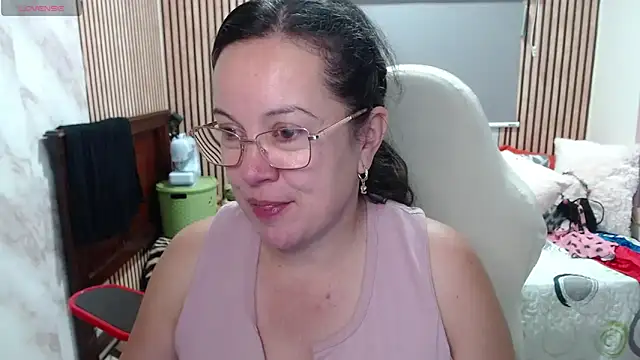 Sonialorens_ live sex cam