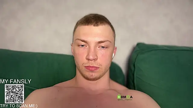 iron__chap webcam