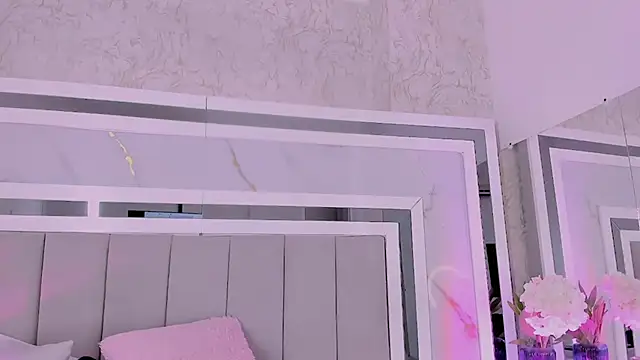 luciagray1 webcam