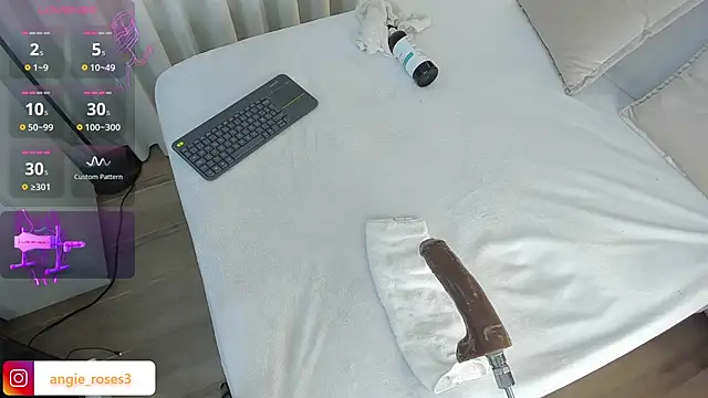 angiee_roses live sex cam