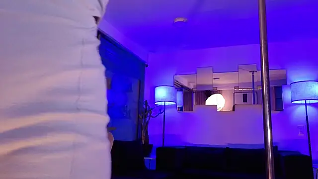 mandi4pole_ (F young) - PLUG IN ASS