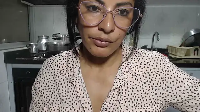 kateleyagrey webcam