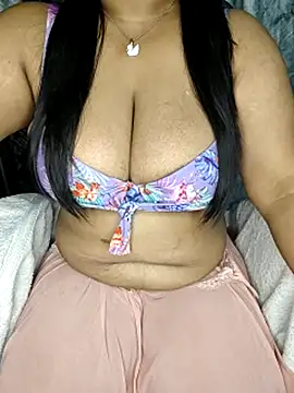 Curvy_Pooja webcam