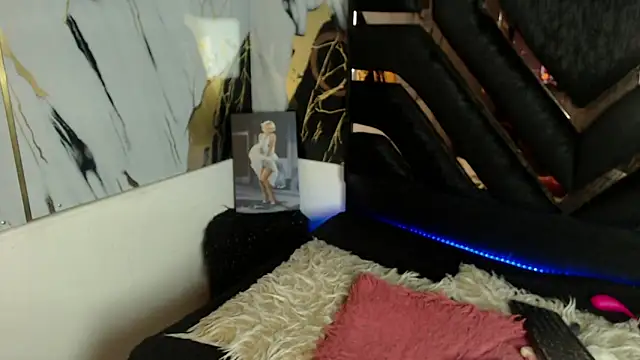 ladymooncs webcam