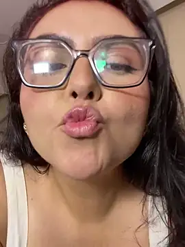 AlmaraRouge webcam