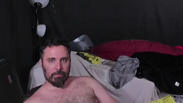 Metalstud webcam