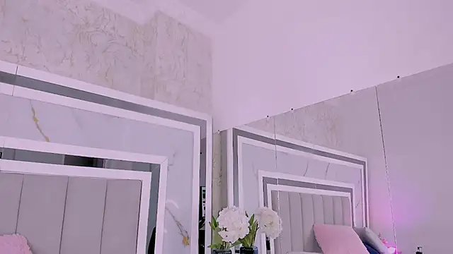 luciagray1 webcam