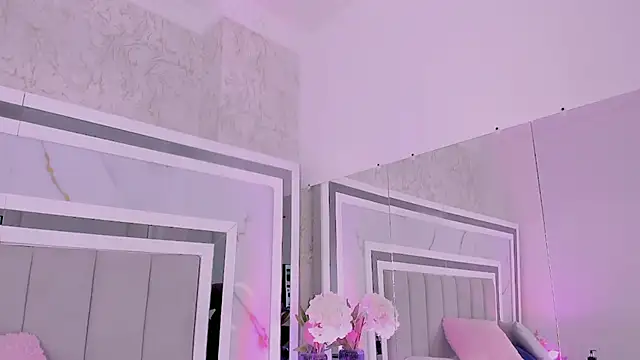 luciagray1 webcam