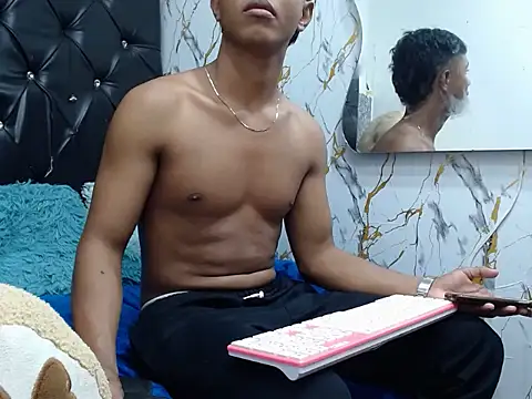 lonjitas_twink_hot webcam