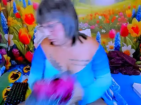 indianroxy webcam