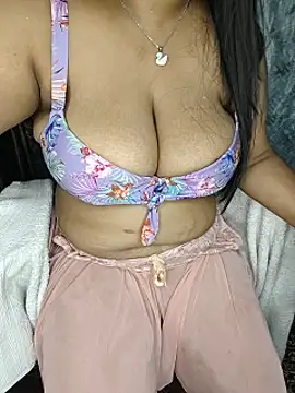 Curvy_Pooja webcam