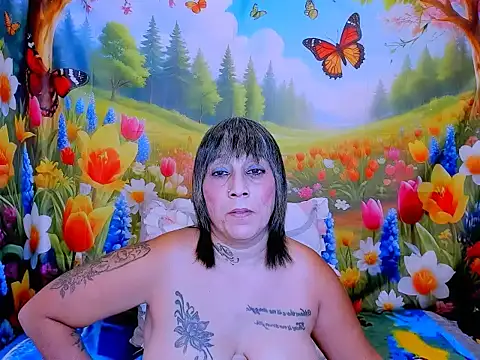 indianroxy webcam