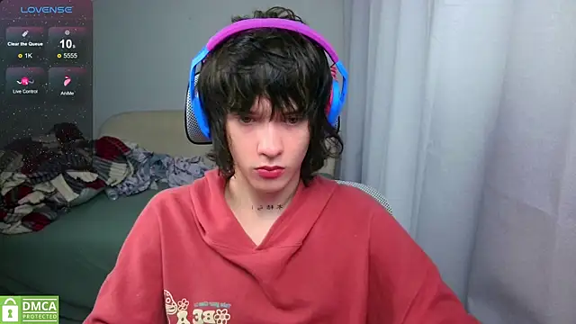 LeonBoykisser webcam