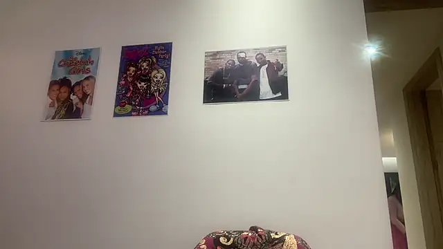 ChocolateCakeQueen webcam
