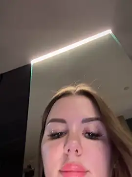 Alina_Vibe_Me live sex cam