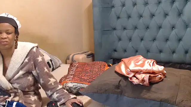 EbonyEssence webcam