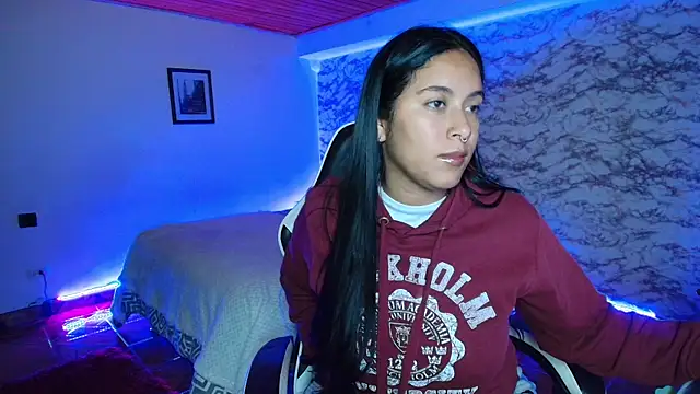 Camila_IRoose webcam