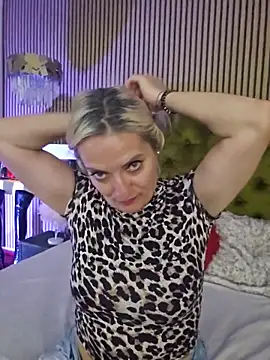 LadyTouch webcam