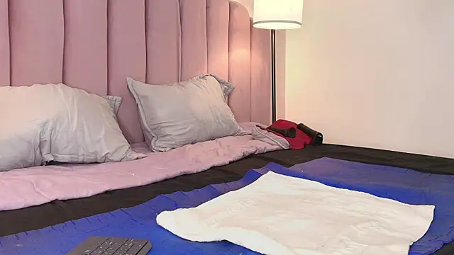 HallyBans live sex cam