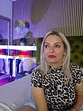 LadyTouch webcam