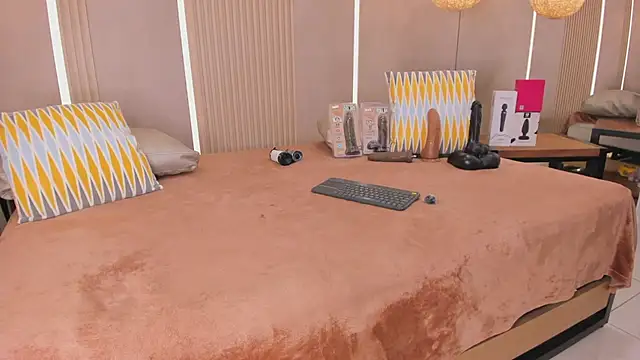 sabrina_shark_ webcam