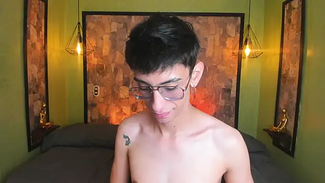 Evans_Noir webcam