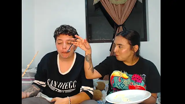 kathy_luisa webcam