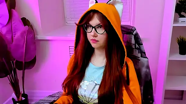 CarolGiggly webcam