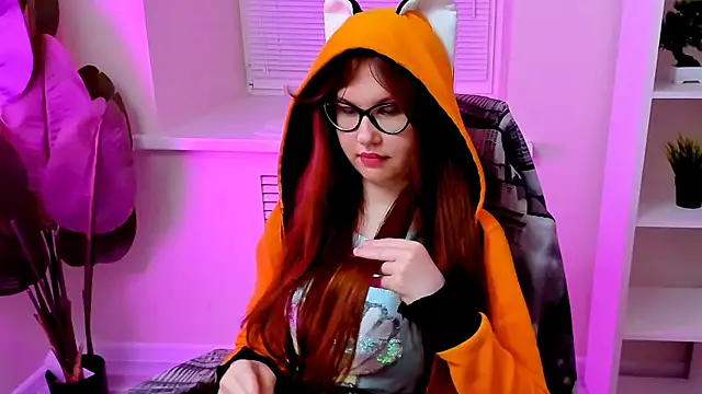 CarolGiggly webcam