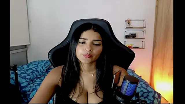 Yues050600 webcam