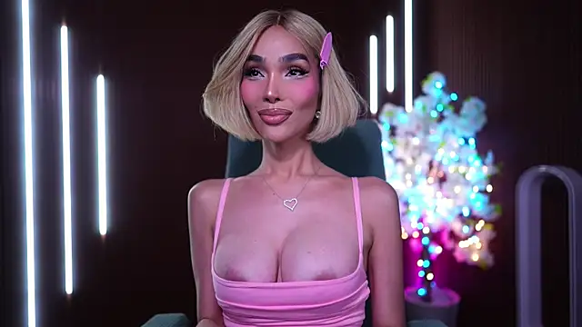 Model: xxforyoureyesonlyxx