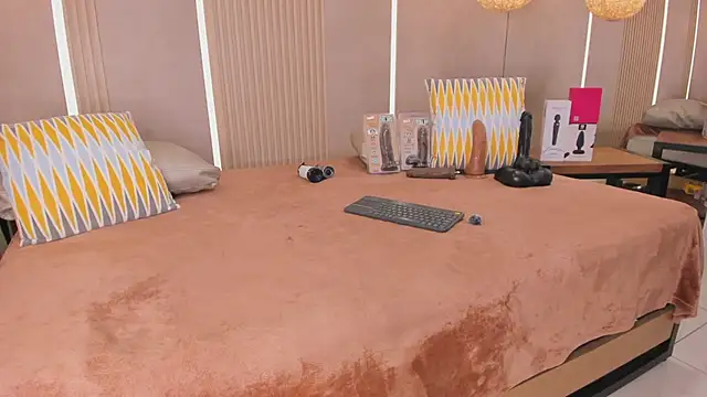 sabrina_shark_ webcam