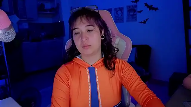 Celeste_Bauman webcam