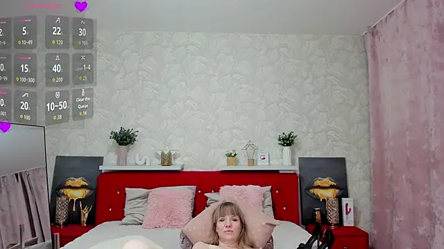 KattyPeachX webcam