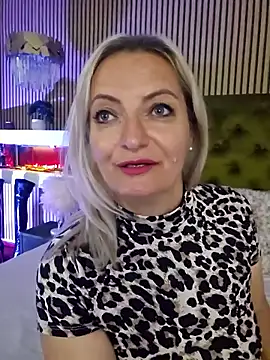 LadyTouch webcam