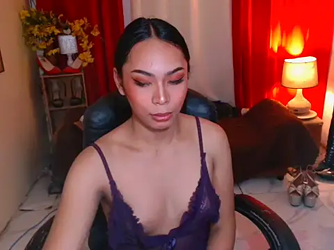 kylieEmparado webcam