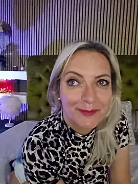 LadyTouch webcam