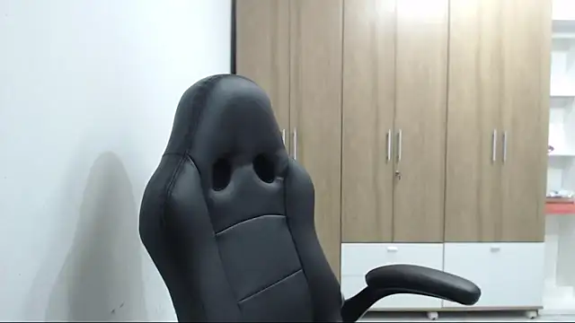 RoxanaLove9 webcam