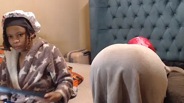 EbonyEssence webcam