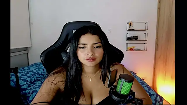 Yues050600 webcam
